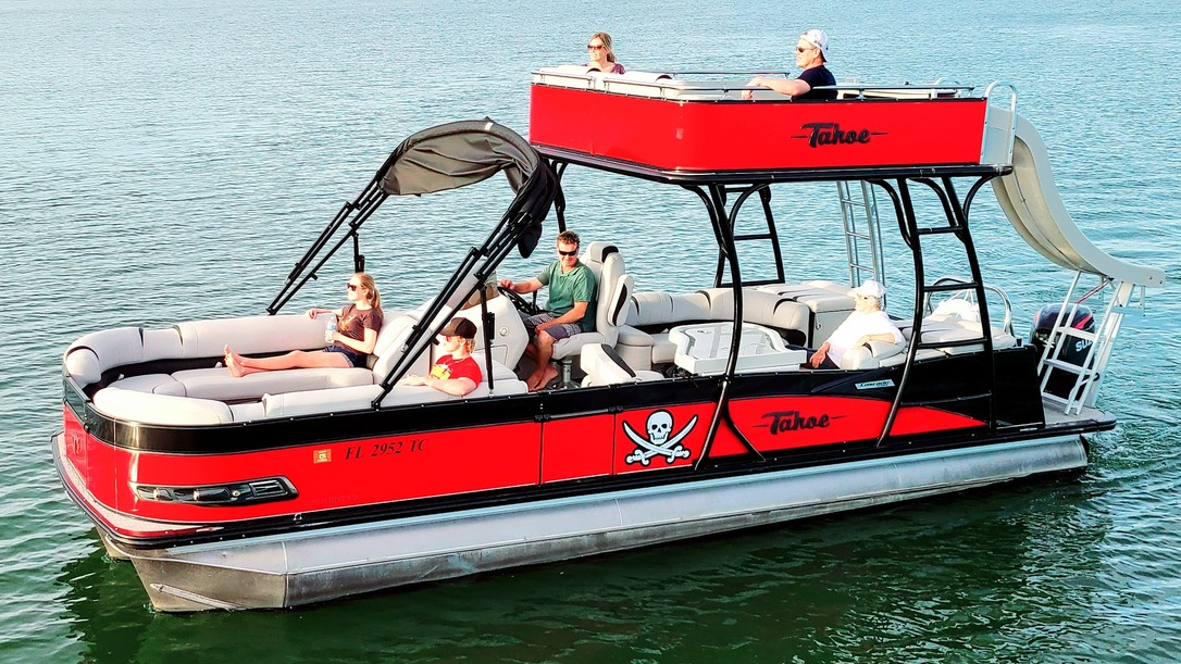 Rent this 27' Tahoe on Anchor